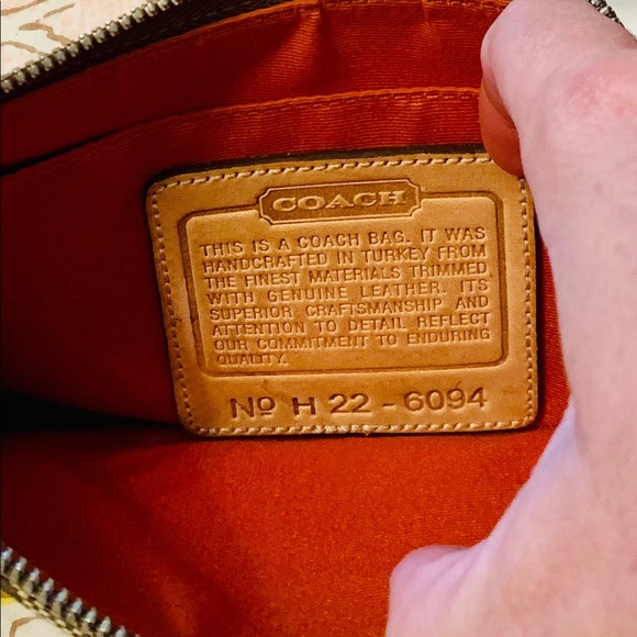 Coach Brown and Tan Signature Bag - Picture 7 of 8